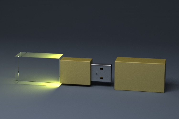 Приз из стекла и пластика "USB-флэшка" с жёлтой подсветкой